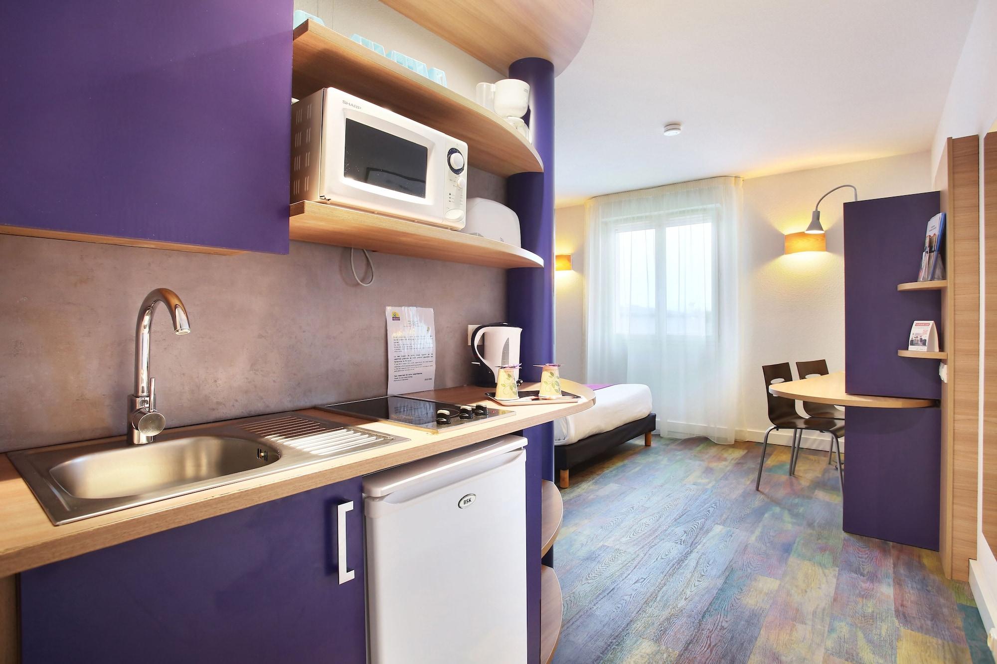 Suite-Home Orleans-Saran Eksteriør bilde