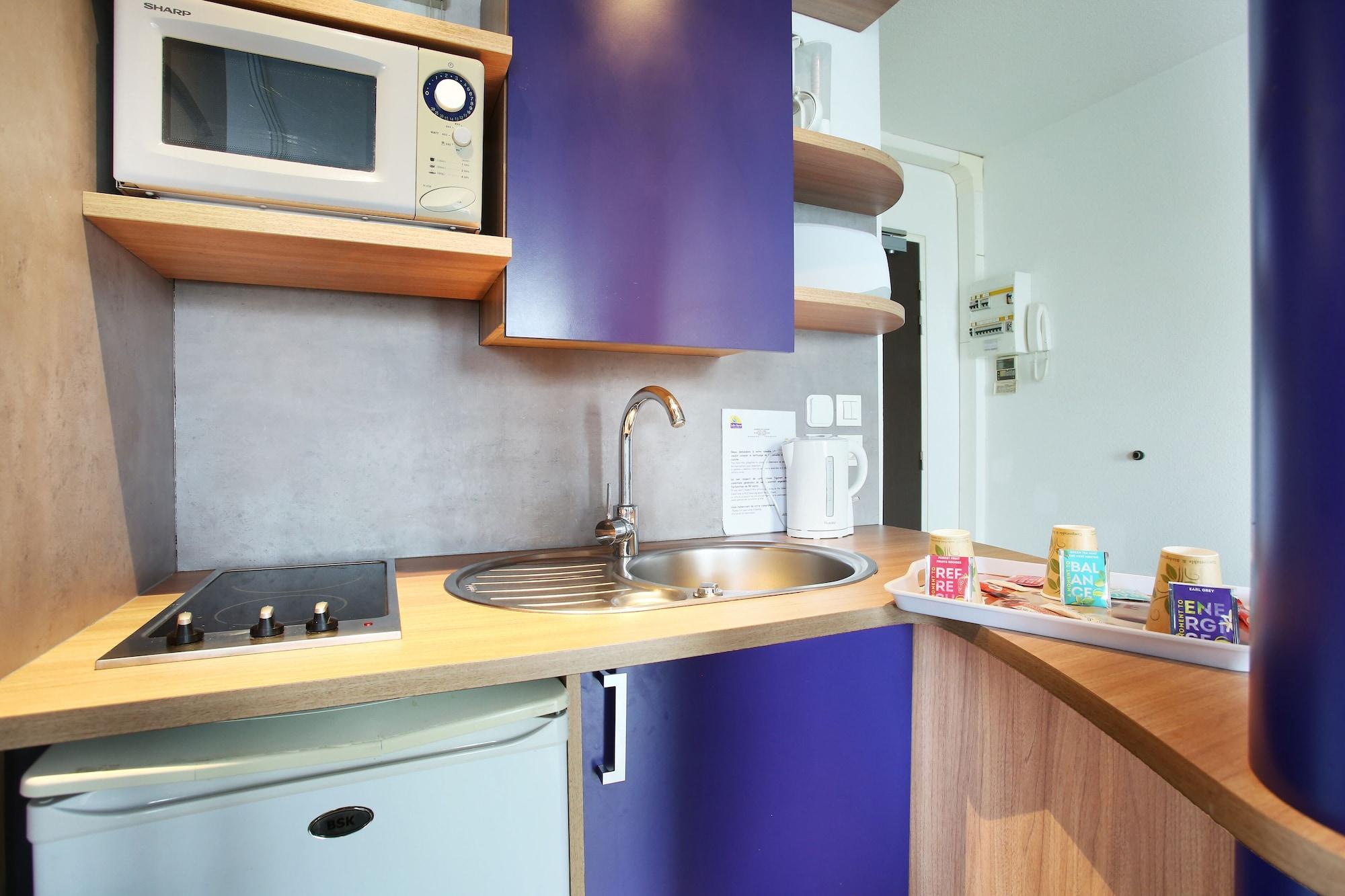 Suite-Home Orleans-Saran Eksteriør bilde