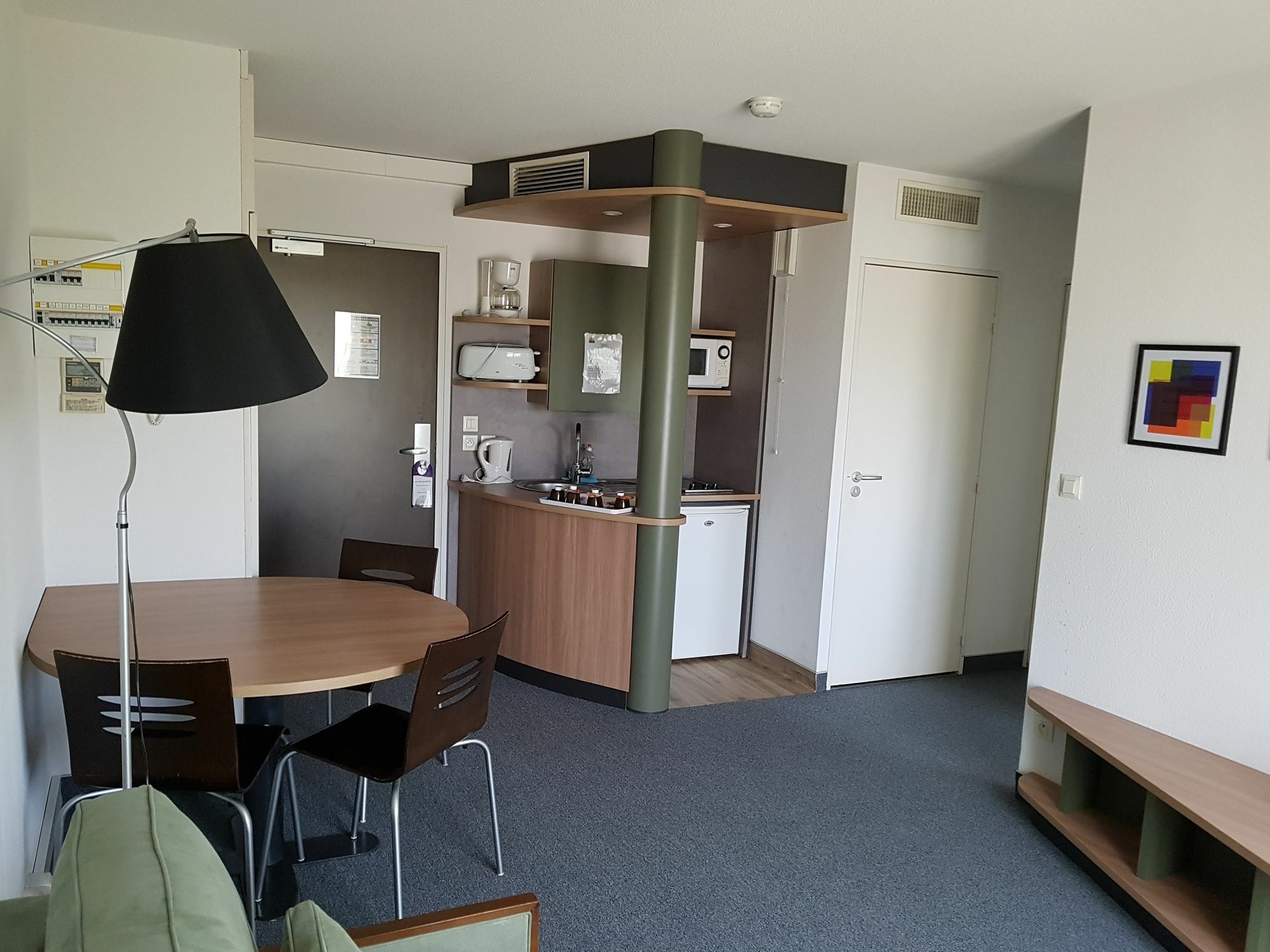 Suite-Home Orleans-Saran Eksteriør bilde