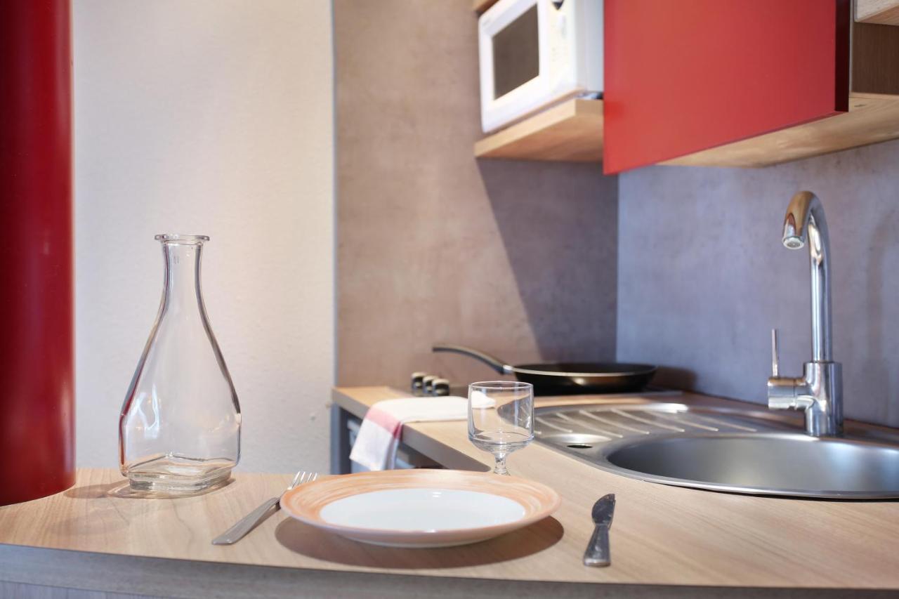 Suite-Home Orleans-Saran Eksteriør bilde